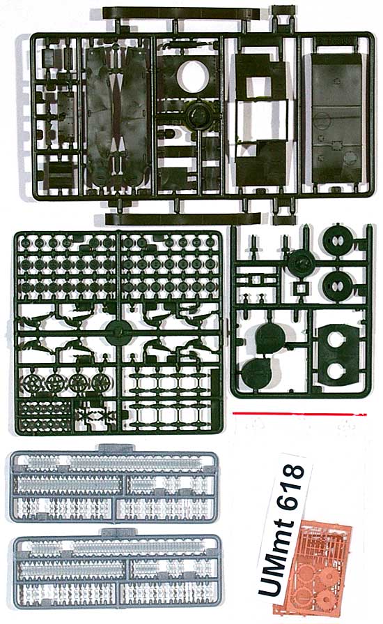 ビッカース 6t戦車 E型 双砲塔機銃装備戦車型 プラモデル (ユニモデル 1/72 AFVキット No.618) 商品画像_1