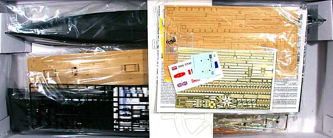 R.M.S. タイタニック 限定版 プラモデル (アカデミー バトルシップ （BATTLESHIP） No.14201) 商品画像_1