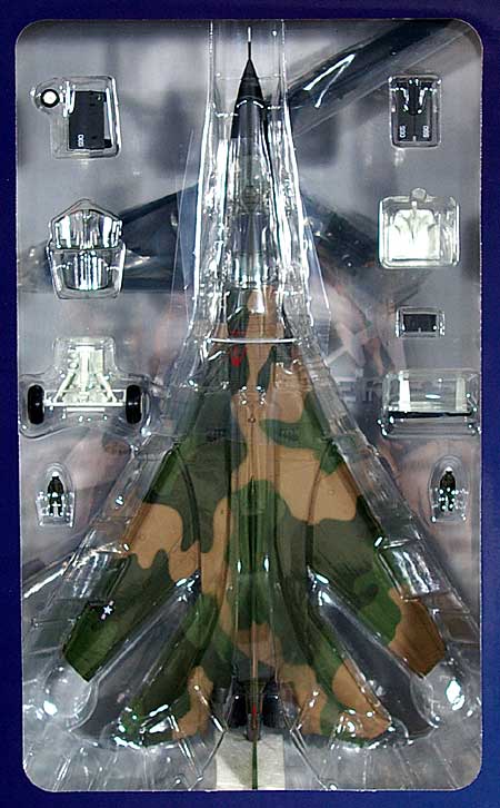 F-111A アードバーク ラインバッカー 2 完成品 (ホビーマスター 1/72 エアパワー シリーズ （ジェット） No.HA3001) 商品画像_2
