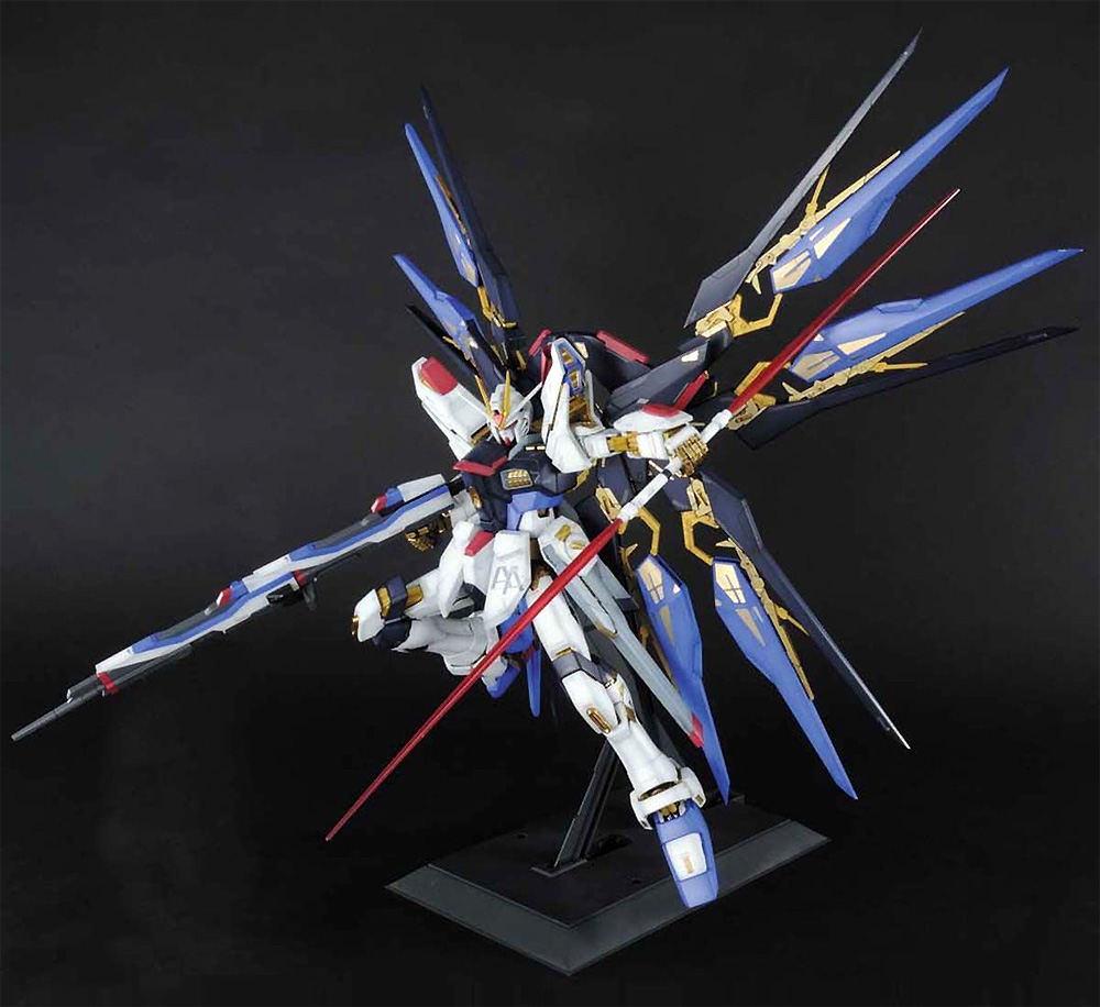 ZGMF-X20A ストライクフリーダムガンダム プラモデル (バンダイ PERFECT GRADE　(パーフェクトグレード） No.0165506) 商品画像_4