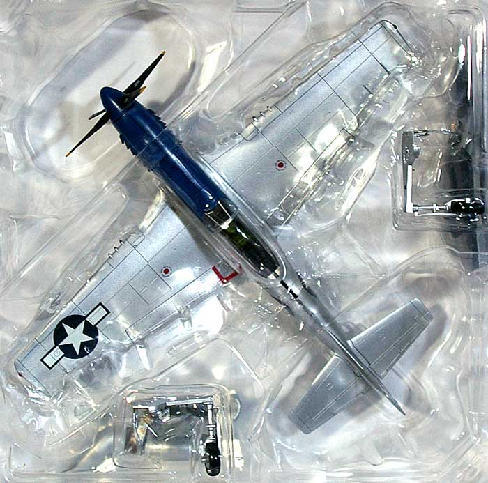 P-51D マスタング PETIE 2nd 完成品 (ホビーマスター 1/48 エアパワー シリーズ （レシプロ） No.HA7711) 商品画像_2