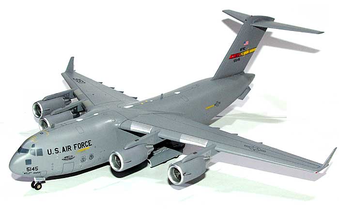 C-17 U.S.A.F. Spirit of Ronald Reagan March AFB 完成品 (ジェミニ ジェット 1/200 ジェミニ 200 （Gemini 200） No.G2AF0197) 商品画像_3