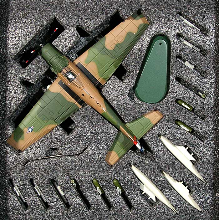 A-1 スカイレーダー アメリカ空軍 6T Spad Dad 完成品 (ジェミニ ジェット 1/72 ジェミニ エース シリーズ No.GAUSA6003) 商品画像_1