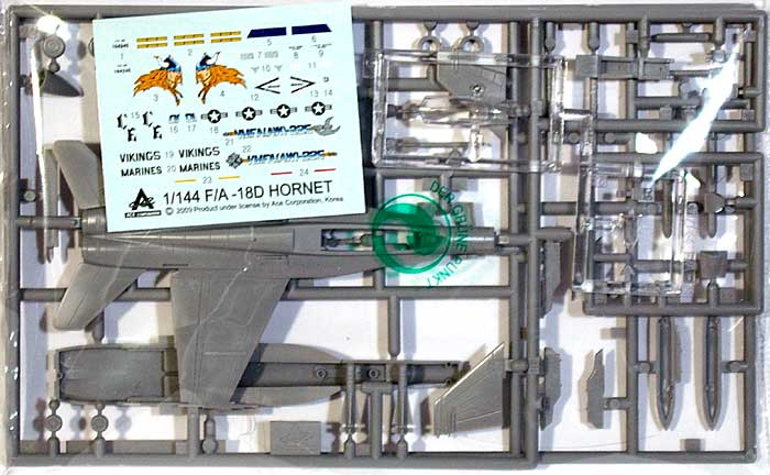 F/A-18D ホーネット プラモデル (エース コーポレーション 1/144 エアクラフト No.旧1022) 商品画像_1