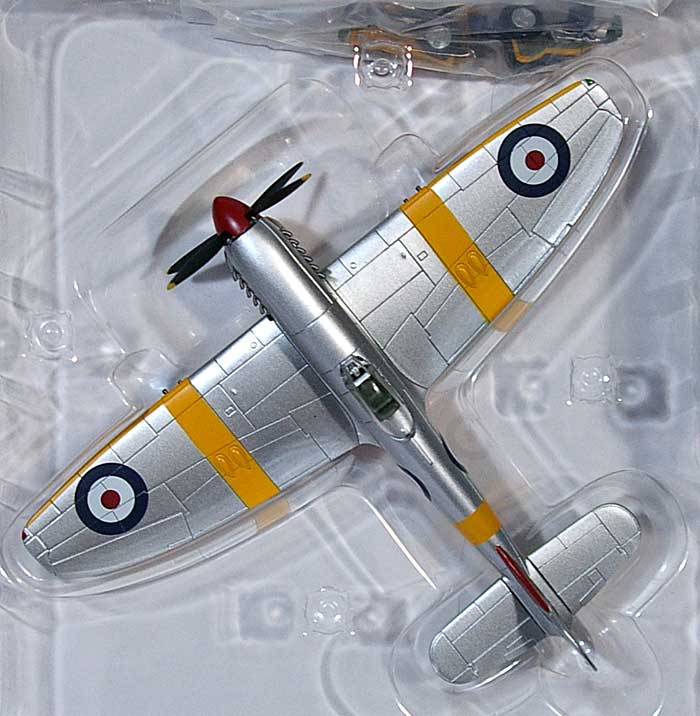 ホーカーテンペスト TT.5 NV778 完成品 (スカイマックス 1/72 完成品モデル No.SM4007) 商品画像_1