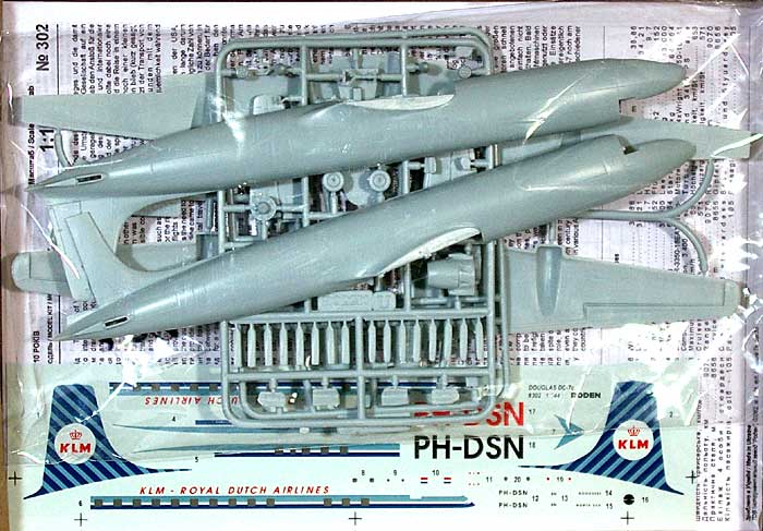 ダグラス DC-7C 四発旅客機 KLMオランダ航空 1950年代 プラモデル (ローデン 1/144 エアクラフト No.302) 商品画像_1