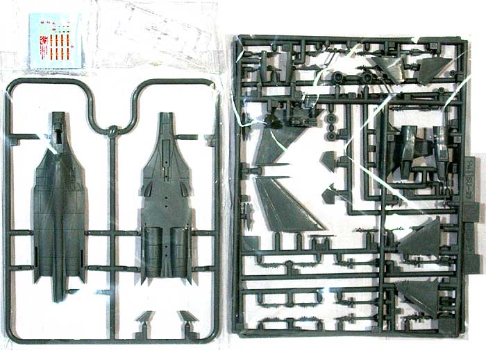 J-15 中国海軍 艦上戦闘機 フライング シャーク プラモデル (ドラゴン 1/144 ウォーバーズ （プラキット） No.4627) 商品画像_1