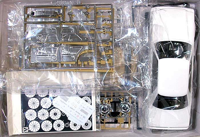 クラウン 3.0 ロイヤルサルーンG (MS137) プラモデル (アオシマ 1/24 ザ・ベストカーGT No.065) 商品画像_1