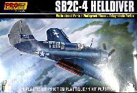 レベル 1/48 飛行機モデル SB2C-4 ヘルダイバー