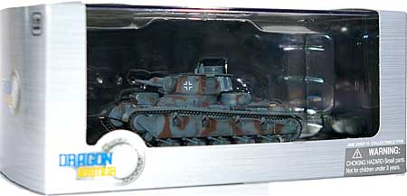 ドイツ ノイバウファールツォイク 多砲塔戦車 (3-5号車) ノルウェー 1940 完成品 (ドラゴン 1/72 ドラゴンアーマーシリーズ No.60577) 商品画像