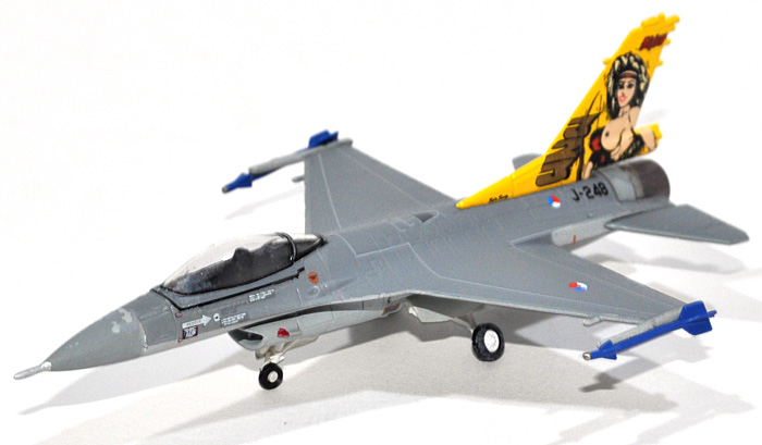 F-16A ファイティングファルコン オランダ空軍 Dirty Diana (J-248) 完成品 (ホーガンウイングス M-SERIES No.7525) 商品画像_2