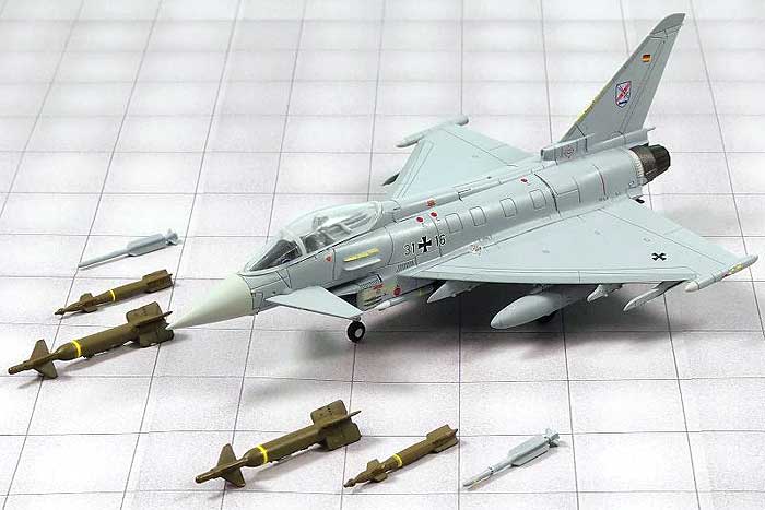 ドイツ空軍 多用途戦闘機 EF2000 第31戦闘爆撃航空団 完成品 (ピットロード コンプリート エアクラフト シリーズ （塗装済み完成品） No.SNM-008) 商品画像_1