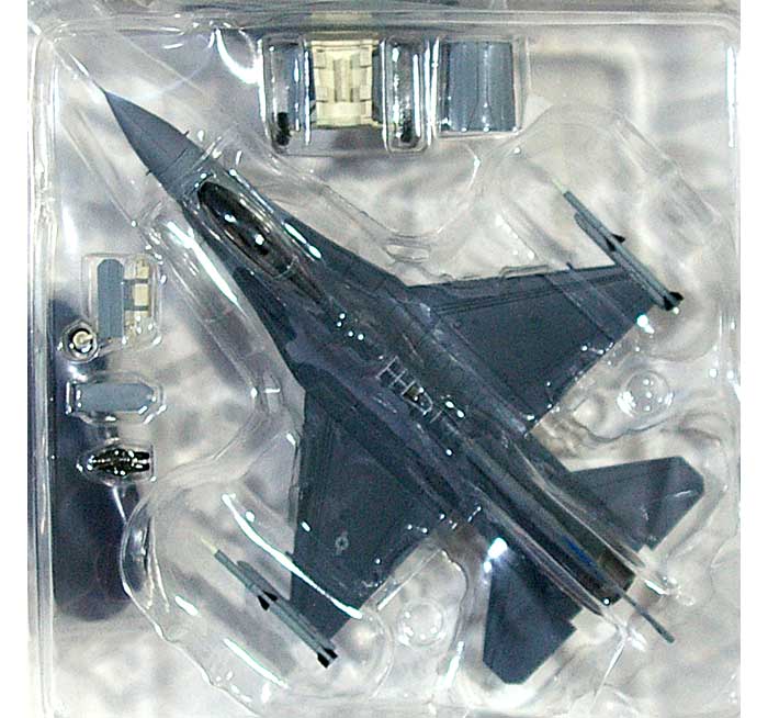 F-16CG ブロック40 ナイトファルコン トリプル・ニッケル 完成品 (ホビーマスター 1/72 エアパワー シリーズ （ジェット） No.HA3802) 商品画像_1