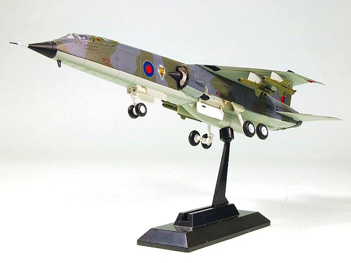 イギリス空軍 TSR.2 攻撃機仕様 第12飛行隊 完成品 (ピットロード コンプリート エアクラフト シリーズ （塗装済み完成品） No.SNM-009) 商品画像_3