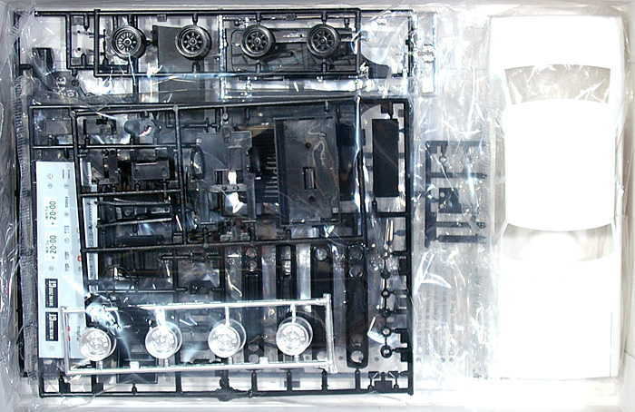 スカイライン (ヨンメリ) 2000GT (GC110) '72 プラモデル (アオシマ 1/24 ザ・スカイライン No.014) 商品画像_1