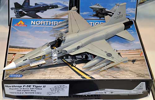 ノースロップ F-5E タイガー2 プラモデル (エース コーポレーション ) 商品画像