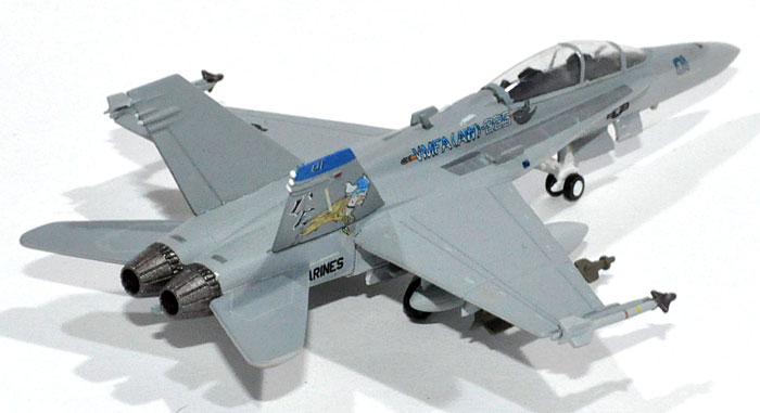 F/A-18D ホーネット VMFA(AW)-225 バイキングス (CE01) 完成品 (ワールド・エアクラフト・コレクション 1/200スケール ダイキャストモデルシリーズ No.22103) 商品画像_2