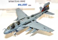 EA-6B プラウラー VAQ-136 ガントレッツ NF500 CAG 2004