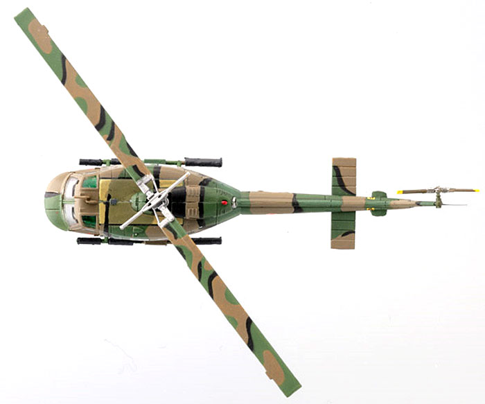 陸上自衛隊 UH-1H 西部方面ヘリコプター隊 第1飛行隊 (目達原駐屯地) フロート装備 プラモデル (トミーテック 技MIX No.HC112) 商品画像_2