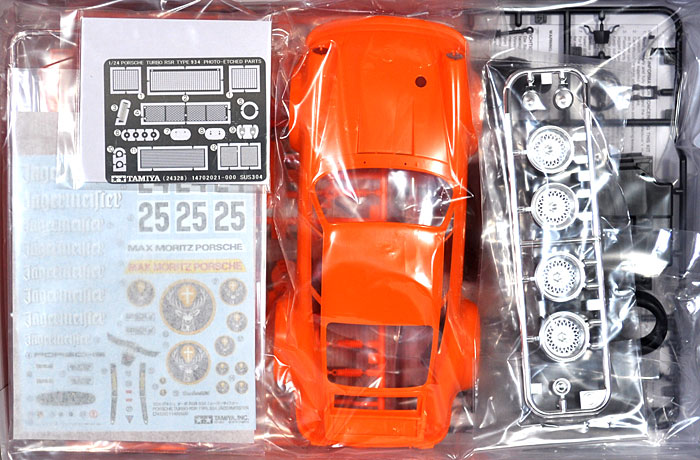 ポルシェ ターボ RSR 934 イェーガーマイスター プラモデル (タミヤ 1/24 スポーツカーシリーズ No.328) 商品画像_1