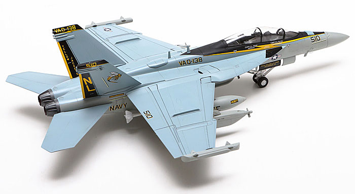 EA-18G グラウラー プラモデル (イタレリ 1/48 飛行機シリーズ No.2716) 商品画像_2