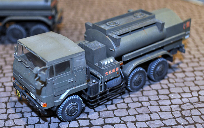 陸上自衛隊 3 1/2t 航空用燃料タンク車 プラモデル (アオシマ 1/72 ミリタリーモデルキットシリーズ No.004) 商品画像_2