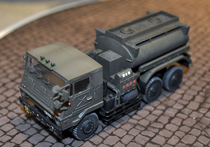 陸上自衛隊 3 1/2t 燃料タンク車 プラモデル (アオシマ 1/72 ミリタリーモデルキットシリーズ No.005) 商品画像_2