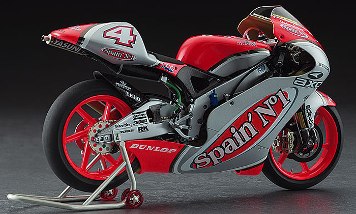 ホンダ NSR250 チーム スペインズ No.1 ホンダ グレッシーニ (2002 WGP250) プラモデル (ハセガワ 1/12 バイク 限定生産 No.21706) 商品画像_3