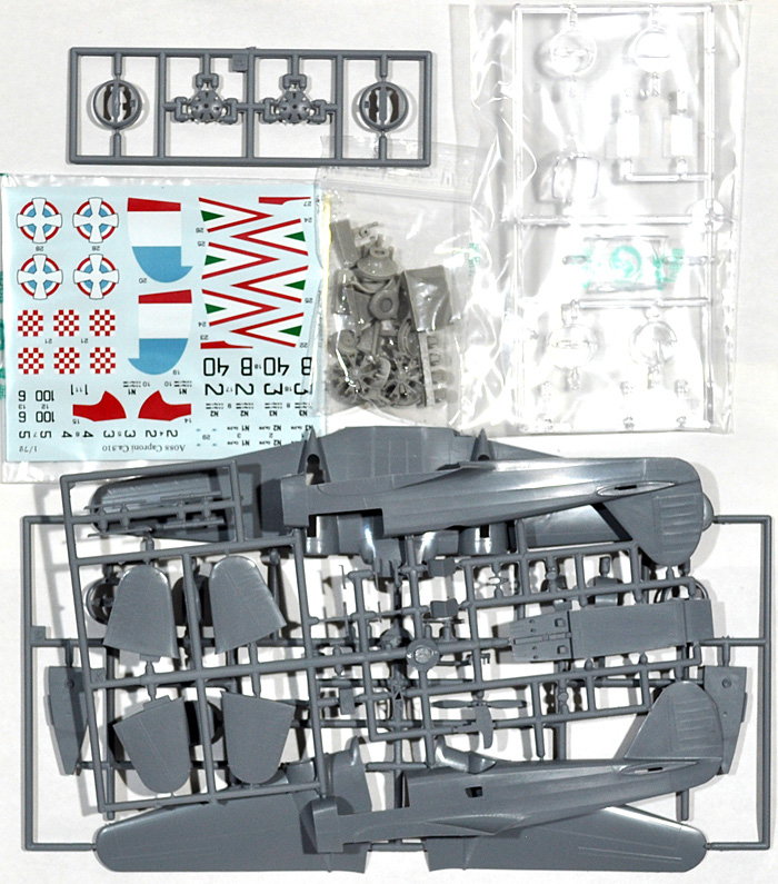 カプロニ Ca.310 リベッチオ 爆撃機 ユーゴ&ハンガリー軍 プラモデル (アズール 1/72 航空機モデル No.A088) 商品画像_1
