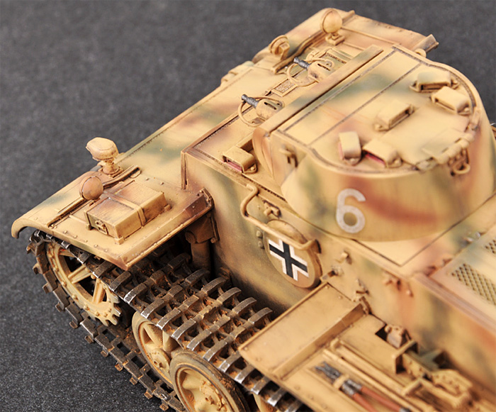 ドイツ 1号戦車 F型 (VK18.01) 後期型 プラモデル (ホビーボス 1/35 ファイティングビークル シリーズ No.83805) 商品画像_4