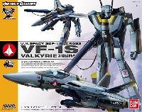 バンダイ VARIABLE VALKYRIE VF-1S バルキリー ロイ・フォッカー機