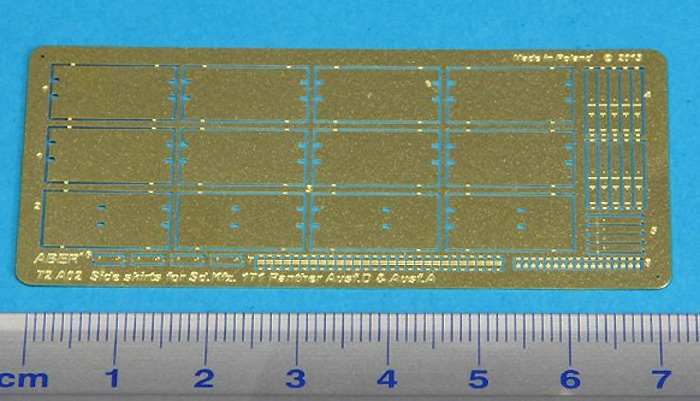 ドイツ パンター A/D型用 サイドスカート エッチング (アベール 1/72 AFV用 エッチングパーツ No.72A002) 商品画像_1