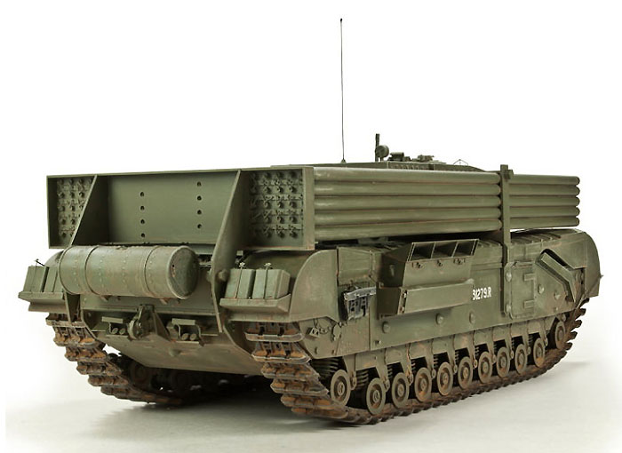 チャーチル 3インチ ガンキャリア w/ スネークチューブ プラモデル (ディン・ハオ 1/35 AFV No.DH96006) 商品画像_3