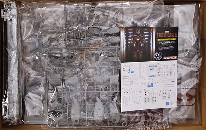 ホール・オブ・アーマー アイアンマン Mk.7 (アイアンマン 3) プラモデル (ドラゴン 1/9 Scale Model Kit No.38336) 商品画像_1