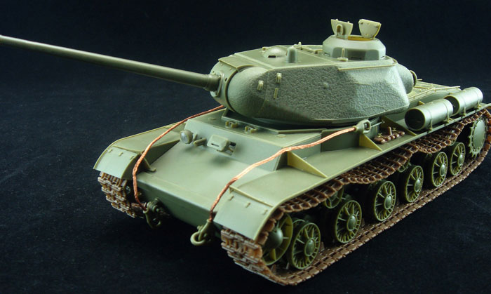 ロシア KV-85 重戦車 (可動キャタピラ & インテリア) プラモデル (ブロンコモデル 1/35 AFVモデル No.CB35110) 商品画像_2