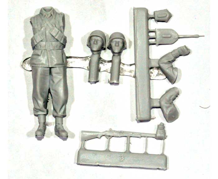 WW2 アメリカ軍 歩兵 (M43ジャケット 冬装) レジン (アルパイン 1/35 フィギュア No.AM35185) 商品画像_1