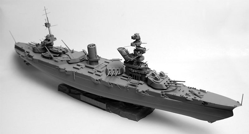 ソビエト海軍 ガングート級戦艦 マラート プラモデル (ズベズダ 1/350 艦船モデル No.9052) 商品画像_1