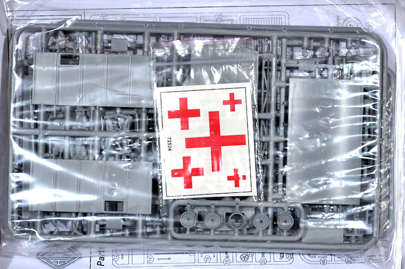 ルノー AHN 3.5t 救護車 バンタイプ プラモデル (エース 1/72 ミリタリー No.72524) 商品画像_1