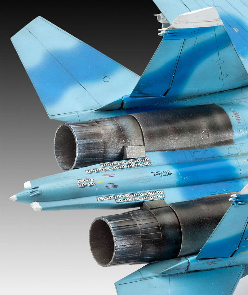スホーイ Su-27SM フランカー プラモデル (レベル 1/72 飛行機 No.04937) 商品画像_4