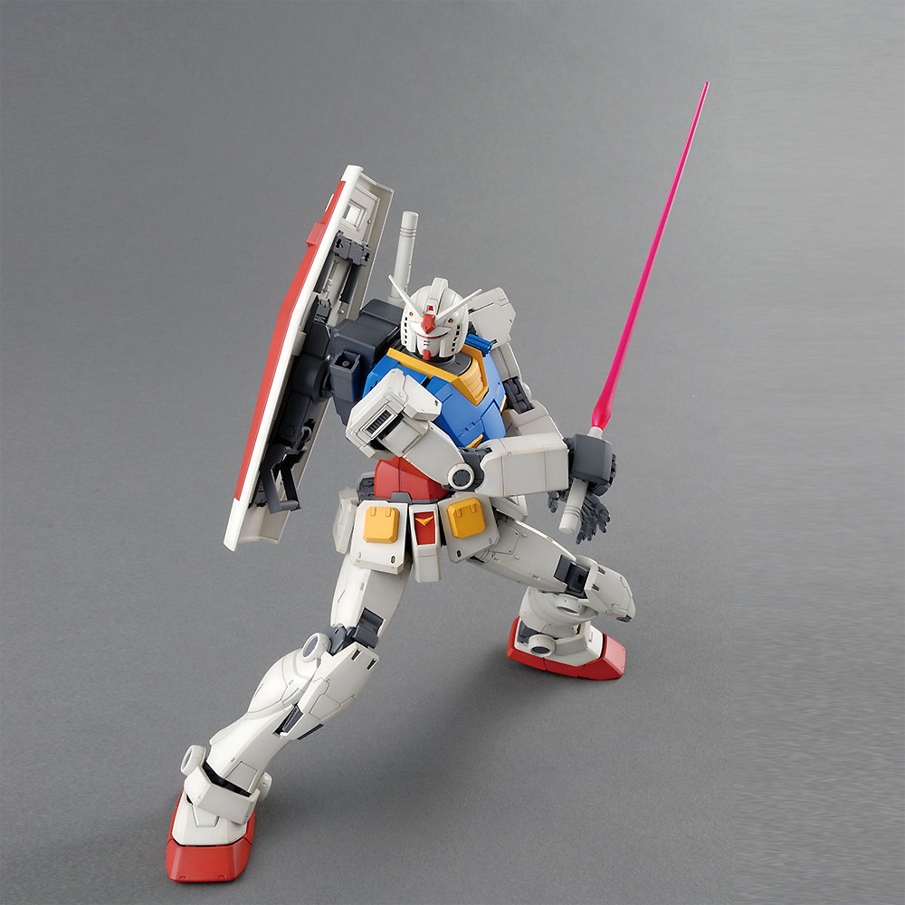 RX-78-02 ガンダム (GUNDAM THE ORIGIN版) プラモデル (バンダイ MASTER GRADE (マスターグレード） No.5062847) 商品画像_3