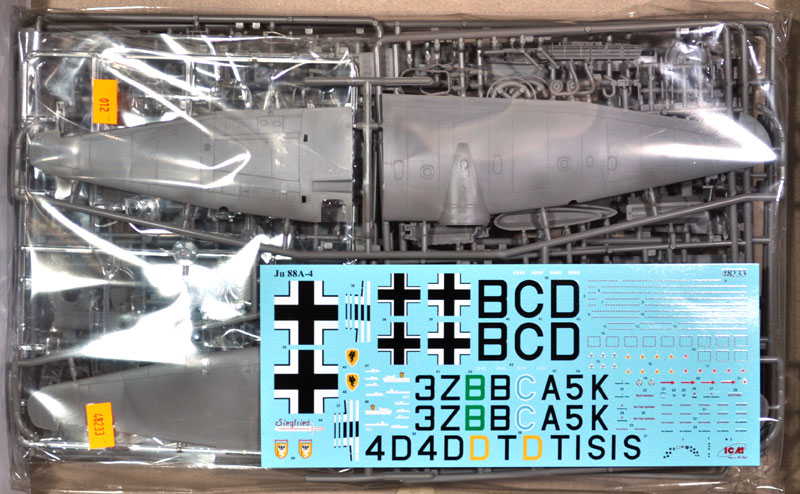 ユンカース Ju88A-4 爆撃機 プラモデル (ICM 1/48 エアクラフト プラモデル No.48233) 商品画像_1