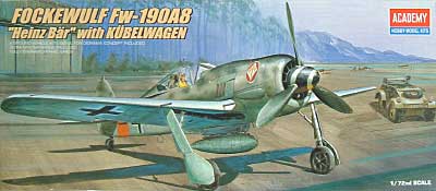 フォッケウルフ Fw190A-8 ハインツベアー キューベルワーゲン付 プラモデル (アカデミー 1/72 Scale Aircrafts No.2213) 商品画像
