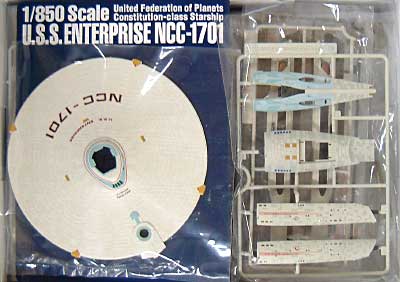 U.S.S. エンタープライズ NCC-1701 プラモデル (バンダイ スタートレック No.001) 商品画像_1