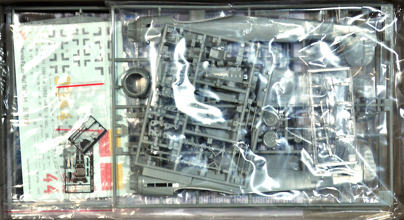 フォッケウルフ Ta152H-1 プラモデル (ドラゴン 1/48 Master Series No.5501) 商品画像_1