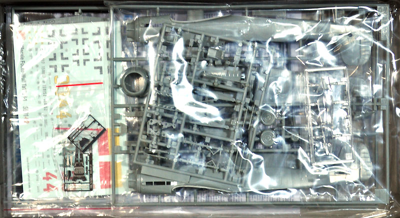 フォッケウルフ Ta152H-1 プラモデル (ドラゴン 1/48 Master Series No.5501) 商品画像_1