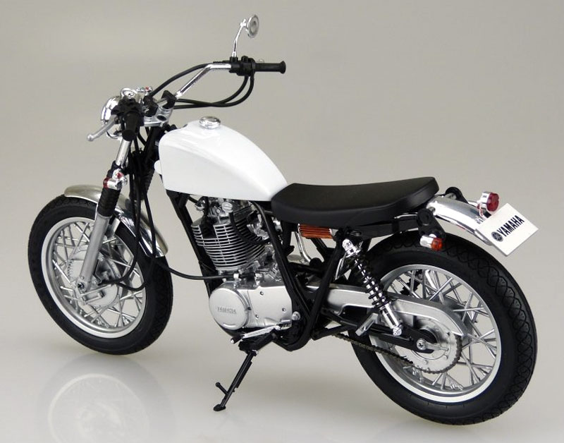 ヤマハ SR400S 1995 カスタムパーツ付属 プラモデル (アオシマ 1/12 バイク No.旧011) 商品画像_3