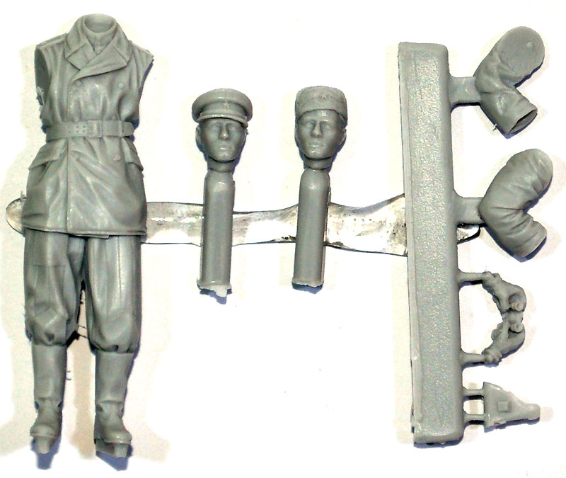 WW2 ロシア 戦車指揮官 (防寒コート) レジン (アルパイン 1/35 フィギュア No.AM35214) 商品画像_1