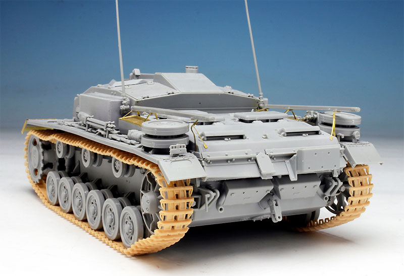 ドイツ 10.5cm 突撃榴弾砲42 E/F型 プラモデル (ドラゴン 1/35 39-45 Series No.6834) 商品画像_4