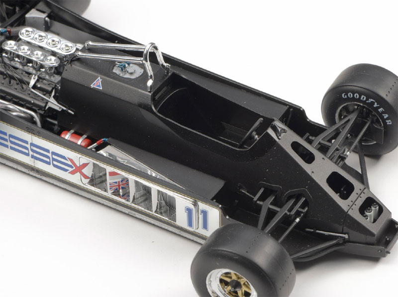 チーム ロータス Type88B (1981) プラモデル (エブロ 1/20 MASTER SERIES F-1 No.010) 商品画像_3