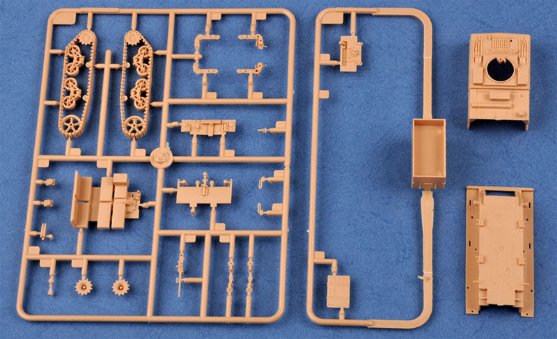 M4 ハイスピード トラクター (3インチ/90mm用) プラモデル (ホビーボス 1/72 ファイティングビークル シリーズ No.82920) 商品画像_1